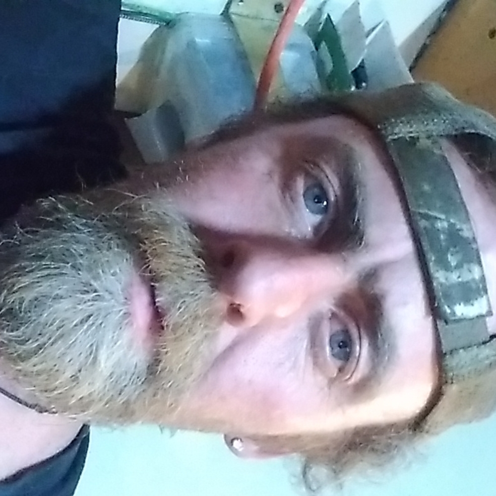 Meet your Posher, Cameron